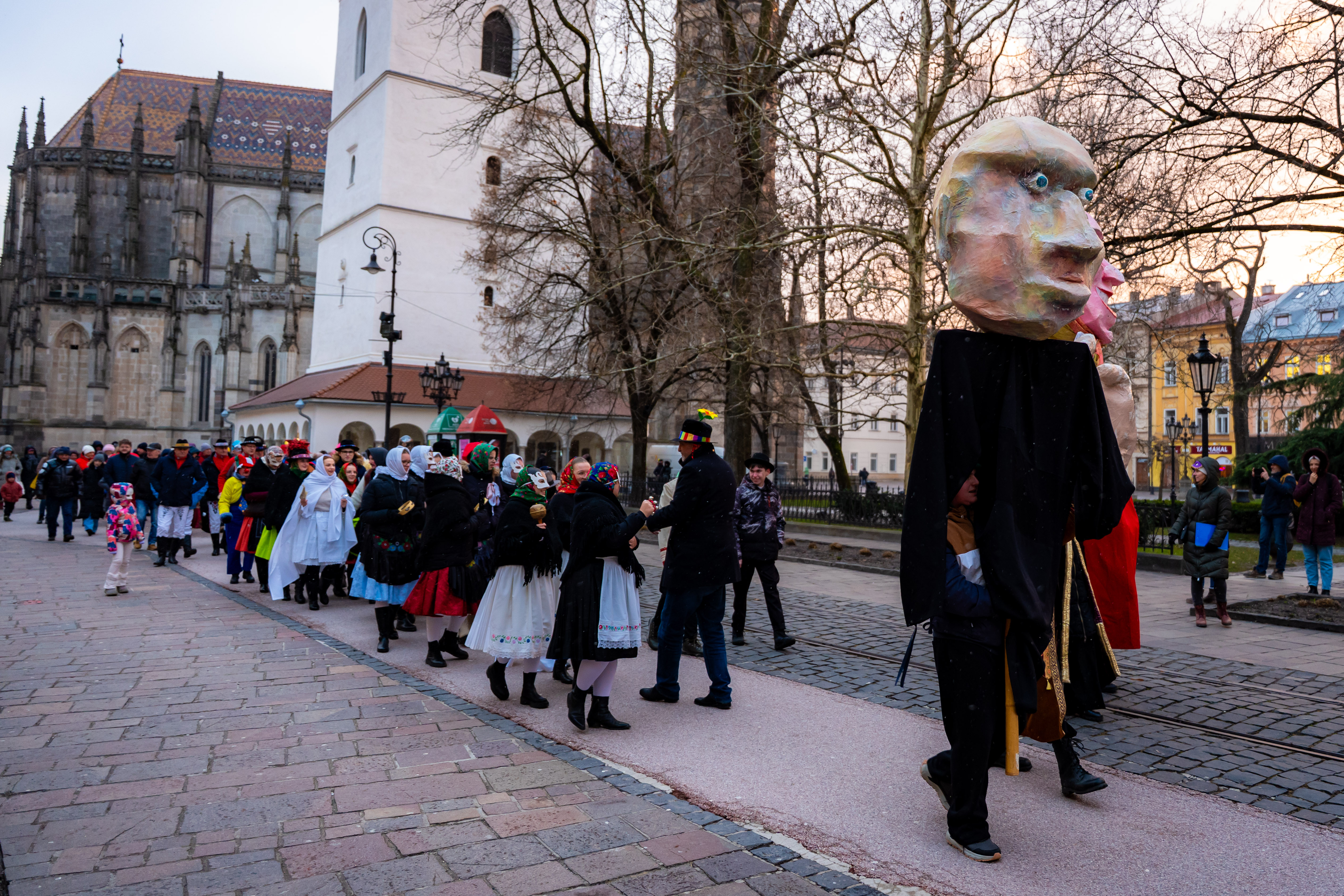 Fasiangy na Hlavnej-18